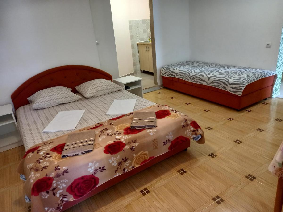 Bugenvilija Budva Dış mekan fotoğraf